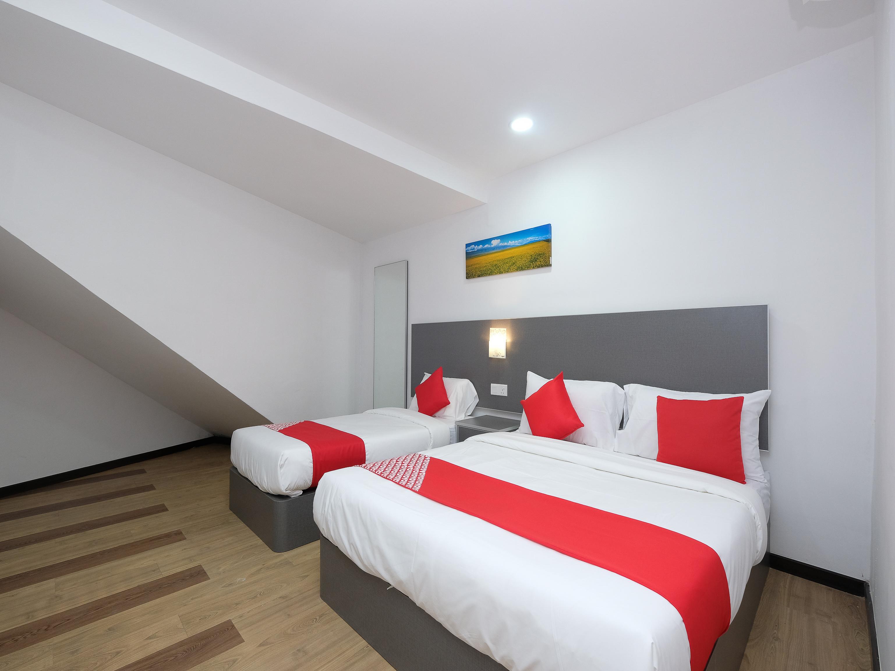 Oyo 44043 First Garden Hotel Kuantan Exterior foto