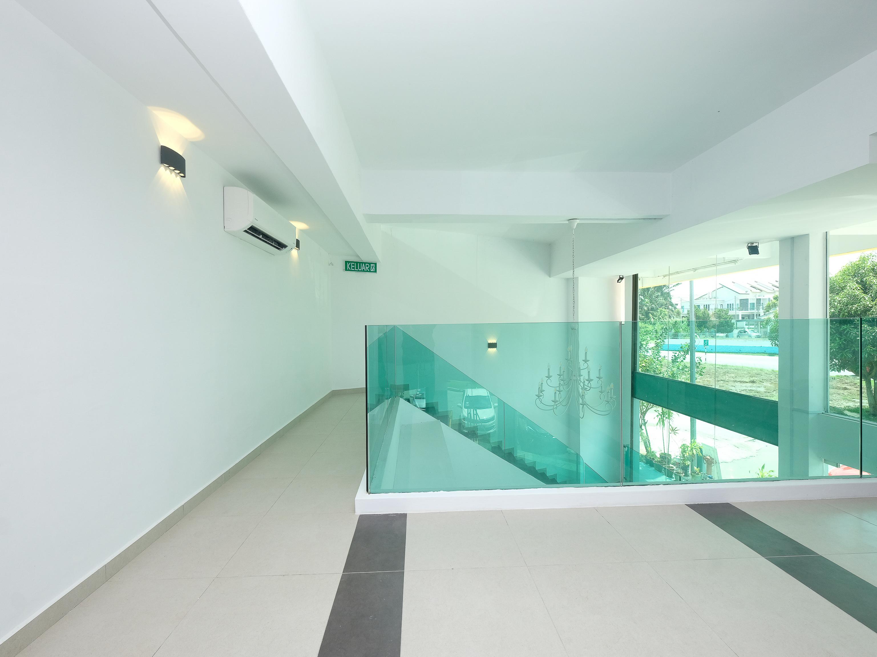 Oyo 44043 First Garden Hotel Kuantan Exterior foto